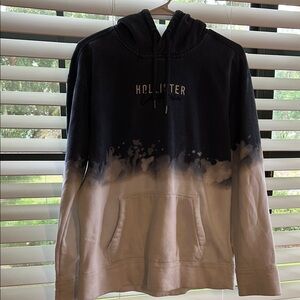 Hollister Black and White Sweatshirt